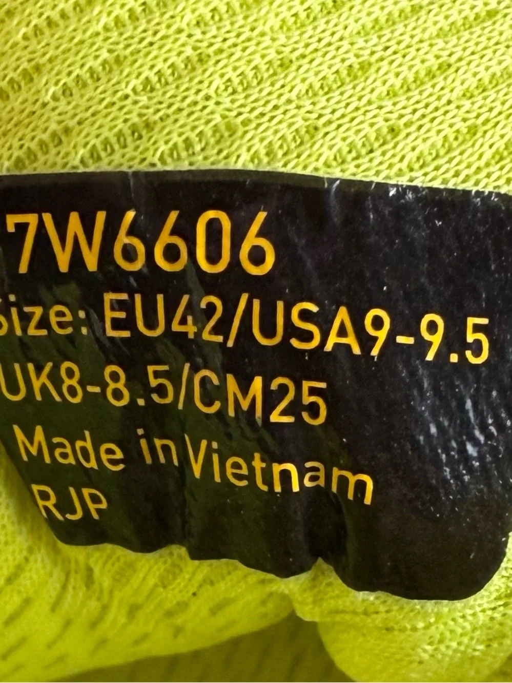 Vibram FiveFingers V-Train Women's Shoes US 9-9.5 EU 42 Purple & Yellow 17W6606